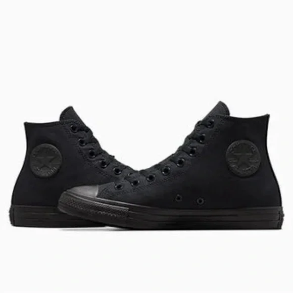 Converse- All Black - Picture 5 of 5